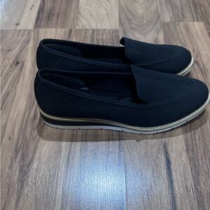 me too Black Slip-On Platform Loafers with Contrast Trim